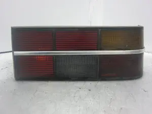 Foto de PILOTO TRASERO DERECHO OPEL SENATOR A 2.5  (136 CV / 100 KW) referencia 90045094