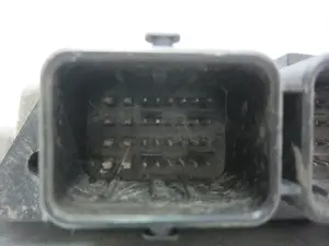Foto de CENTRALITA MOTOR UCE CITROEN C4 PICASSO 1.6 16V HDi FAP (109 CV / 80 KW) referencia 9664617480 foto 6