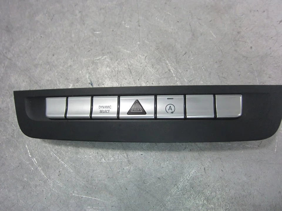 Foto de MANDO MULTIFUNCION MERCEDES-BENZ CLASE A (BM 176) 1.5 CDI CAT (109 CV / 80 KW) referencia A2469057902