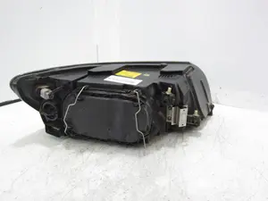 Foto de FARO IZQUIERDO VOLVO S40 BERLINA 2.5 20V Turbo CAT (220 CV / 162 KW) referencia 30678898 foto 6
