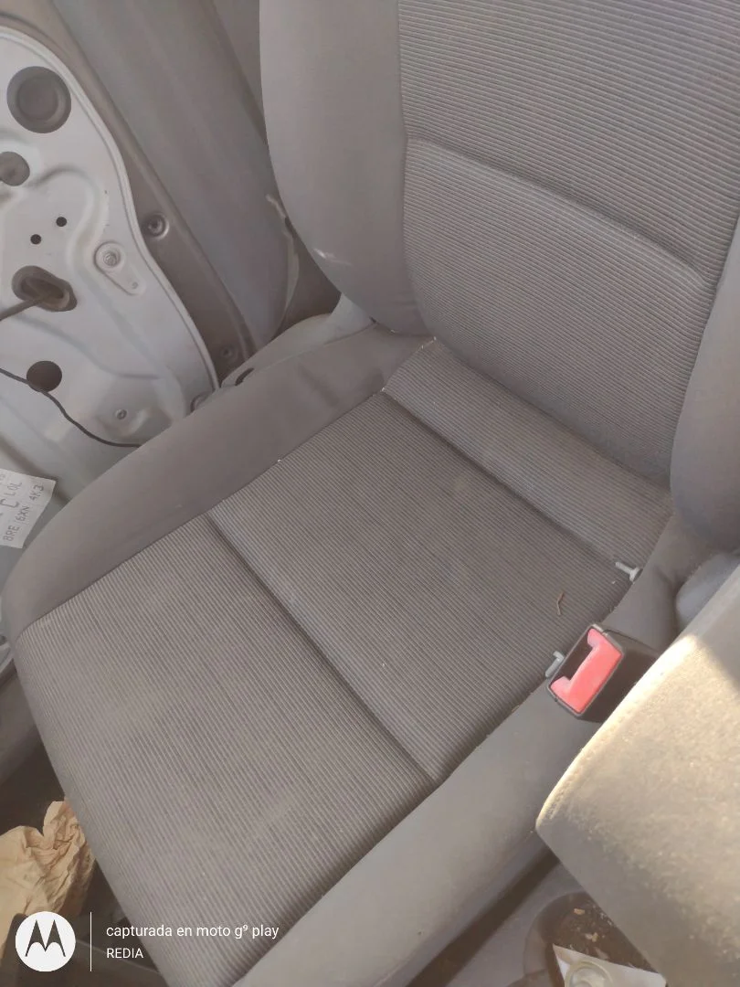 Foto de ASIENTO DELANTERO DERECHO VOLKSWAGEN TOURAN (1T2) 1.9 TDI (105 CV / 77 KW)