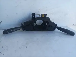 Foto de MANDO MULTIFUNCION PEUGEOT 406 BERLINA (S1/S2) referencia 61557024 foto 2