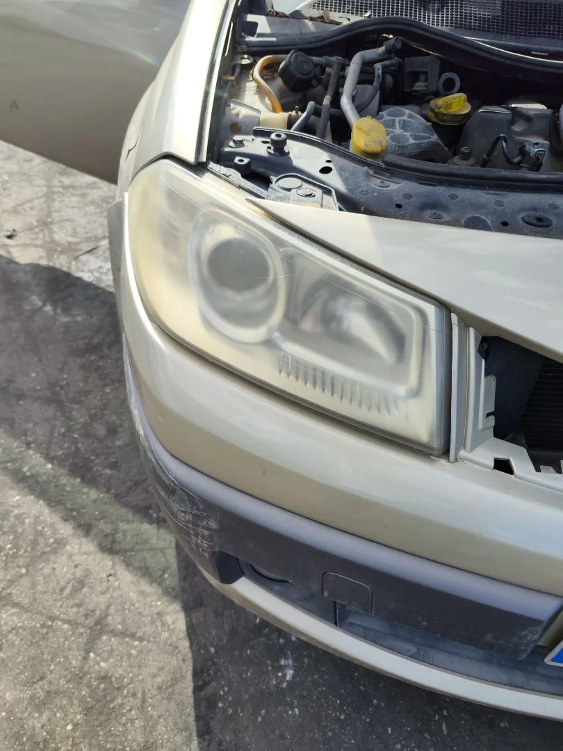 Foto de FARO DERECHO RENAULT MEGANE II COUPE/CABRIO 1.5 dCi Diesel (106 CV / 78 KW) referencia 260103726R