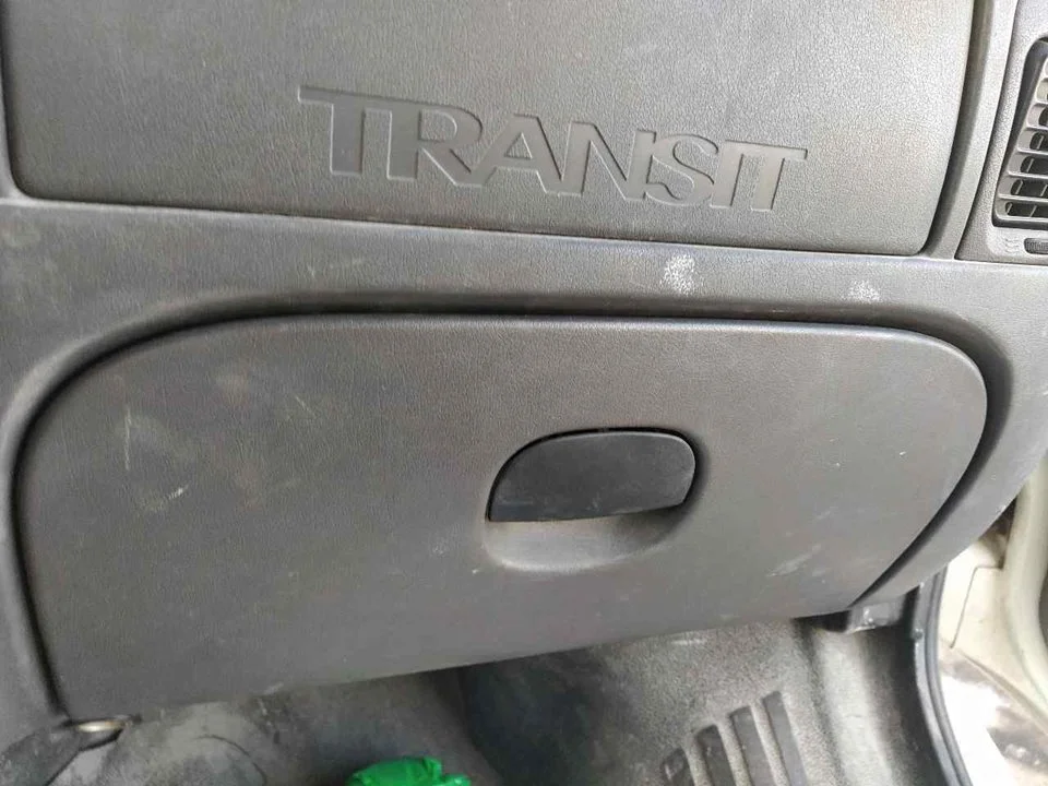 Foto de GUANTERA FORD TRANSIT COMBI (FY) 2.0 TD CAT (75 CV / 55 KW)