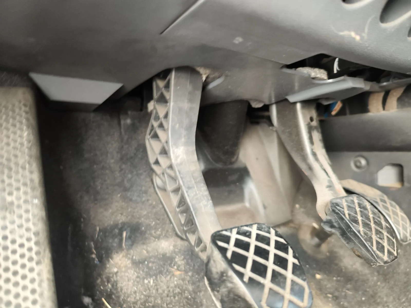 Foto de BOMBIN EMBRAGUE SEAT LEON (1M1) 1.6 (101 CV / 74 KW) referencia 1J0721261F