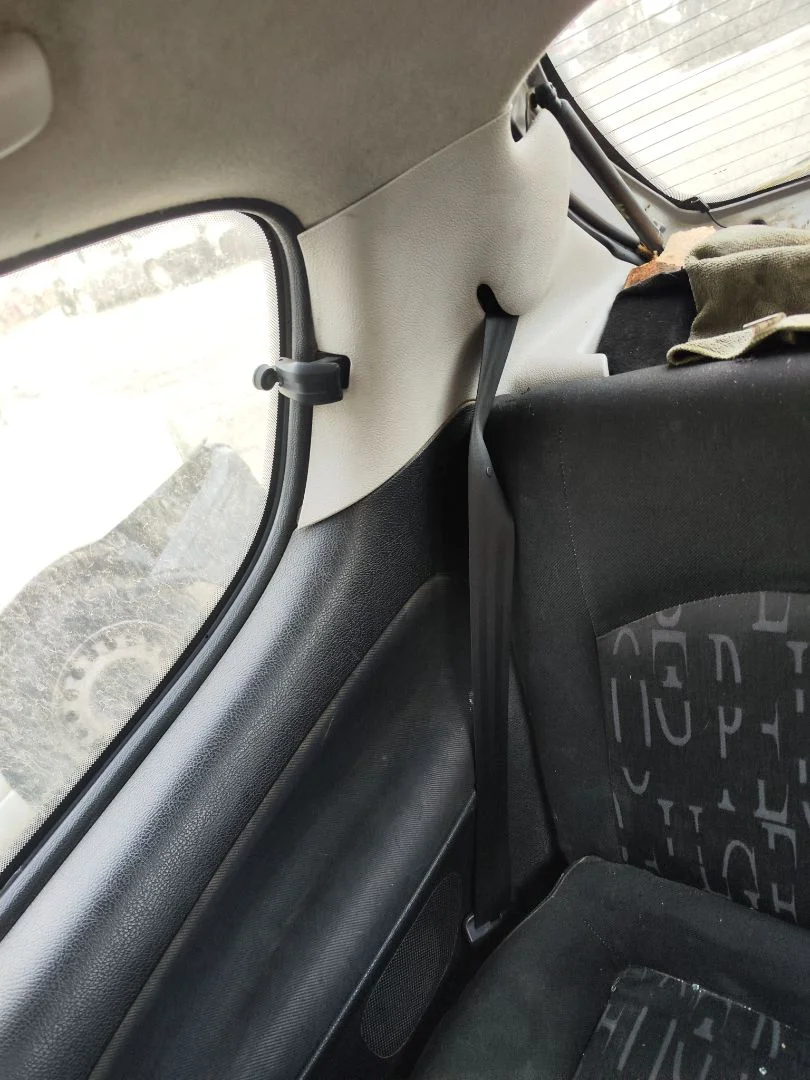 Foto de CINTURON SEGURIDAD TRASERO DERECHO PEUGEOT 206 1.6 16V CAT (109 CV / 80 KW)