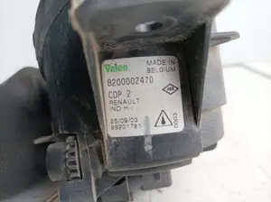 Foto de FARO ANTINIEBLA DERECHO RENAULT ESPACE IV (JK0) referencia 8200002470 foto 3