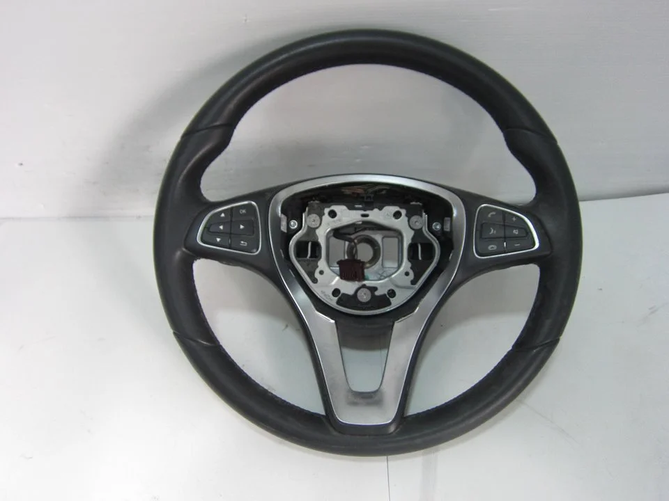 Foto de VOLANTE MERCEDES-BENZ CLASE A (BM 176) 1.5 CDI CAT (109 CV / 80 KW) referencia A00146089039E38