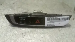 Foto de MANETA EXTERIOR TRASERA DERECHA PEUGEOT 3008 1.6 HDi FAP CAT (9HZ / DV6TED4) (109 CV / 80 KW) referencia 9686144577 foto 3