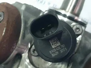 Foto de BOMBA COMBUSTIBLE BMW SERIE 7 (F01/F02) referencia 0445010638 foto 6