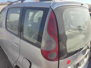 Foto de PILOTO TRASERO IZQUIERDO TOYOTA YARIS VERSO (NCP2/NLP2) 1.3 16V CAT (86 CV / 63 KW) referencia 308067 foto 1