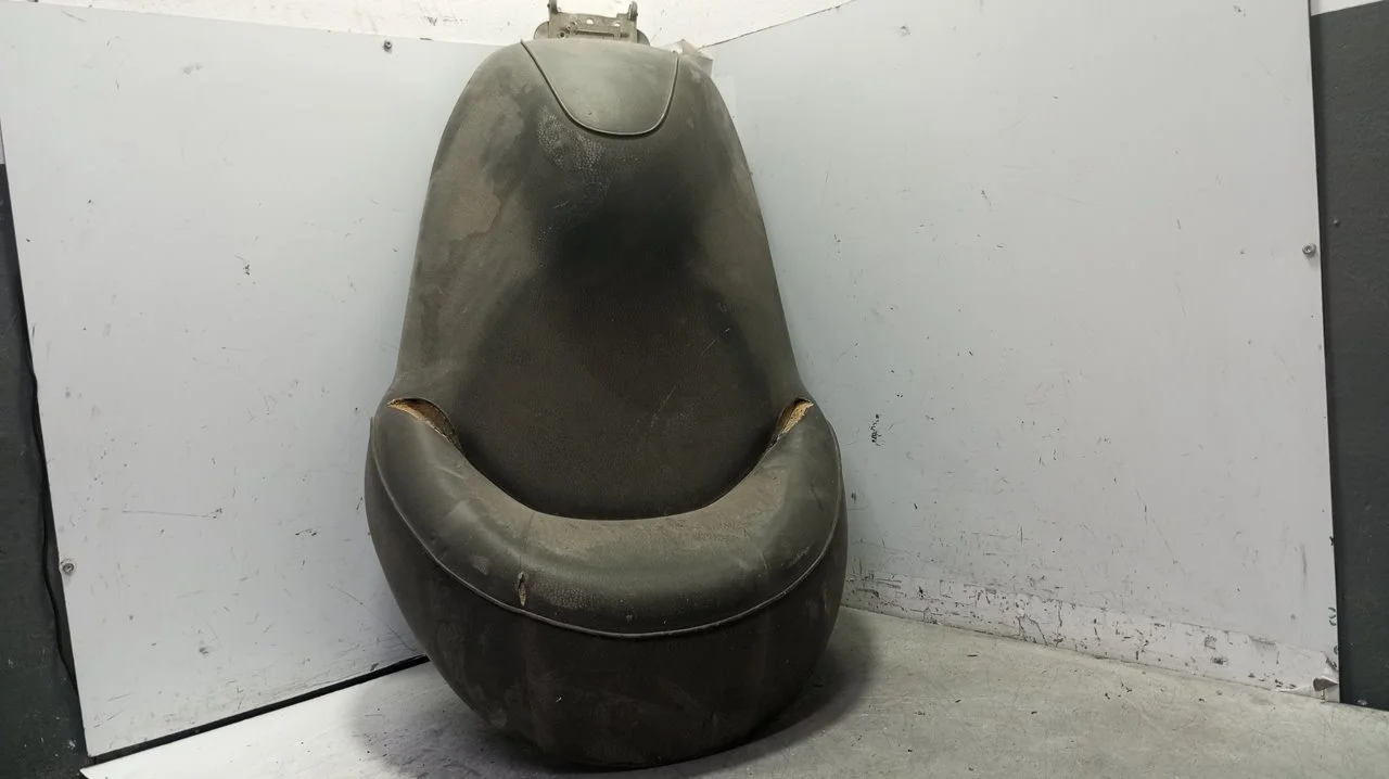 Foto de ASIENTO DELANTERO HONDA FORZA 249 cm3 - 16 kW (22 CV / 16 KW)
