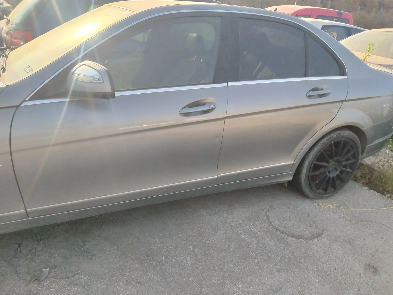Foto de LUNA TRASERA IZQUIERDA MERCEDES-BENZ CLASE C (BM 204) BERLINA 3.0 V6 CAT (231 CV / 170 KW) referencia A2047350300