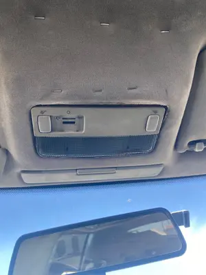 Foto de LUZ INTERIOR VOLKSWAGEN GOLF IV BERLINA (1J1)(10.1997) 1.9 TDI (110 CV / 81 KW)