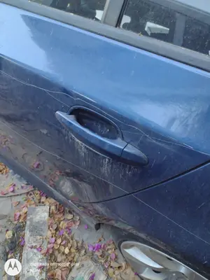 Foto de MANETA EXTERIOR LATERAL IZQUIERDA BMW SERIE 5 BERLINA (E60) 3.0 Turbodiesel CAT (218 CV / 160 KW)