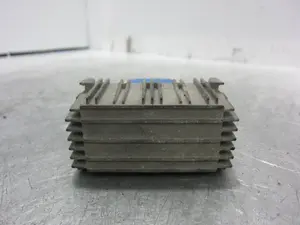 Foto de CAJA PRECALENTAMIENTO OPEL ZAFIRA B 1.9 CDTI (120 CV / 88 KW) referencia 55353011 foto 4