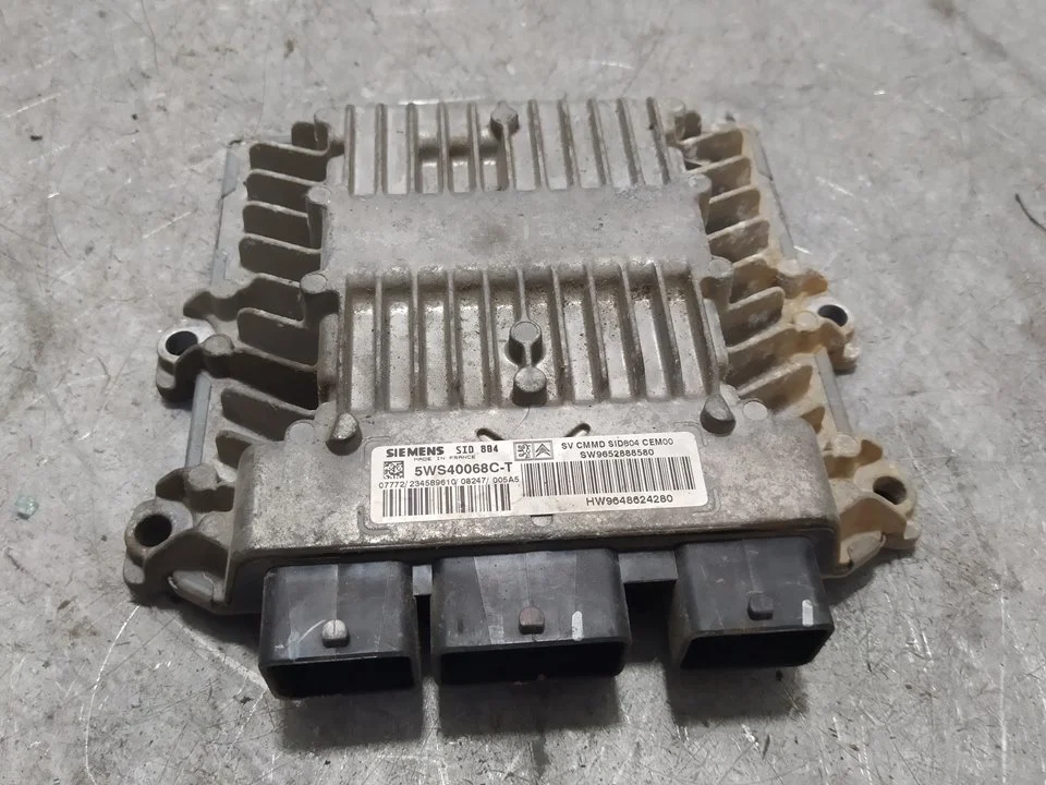 Foto de CENTRALITA MOTOR UCE CITROEN C3 1.4 HDi (68 CV / 50 KW) referencia 9648624280