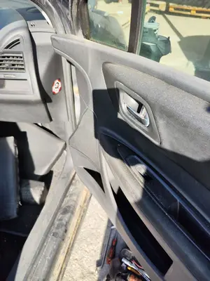 Foto de ELEVALUNAS DELANTERO DERECHO CITROEN C4 COUPE 1.4 16V (88 CV / 65 KW)
