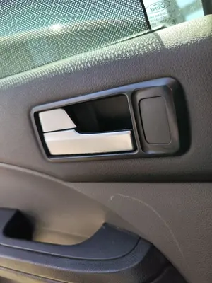 Foto de MANETA INTERIOR TRASERA IZQUIERDA FORD FOCUS C-MAX (CAP)(2003) 1.6 TDCi CAT (90 CV / 66 KW)