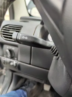 Foto de MANDO INTERMITENTES OPEL CORSA C 1.2 16V CAT (Z 12 XEP / LB4) (80 CV / 59 KW)