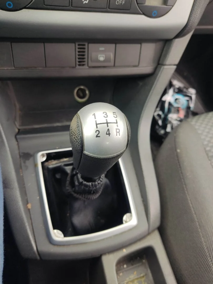 Foto de PALANCA CAMBIO FORD FOCUS BERLINA (CAP) 1.8 Flexifuel CAT (125 CV / 92 KW)