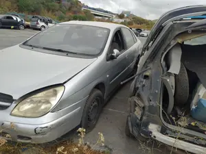 Foto de PARAGOLPES DELANTERO CITROEN C5 BERLINA 2.0 HDi (109 CV / 80 KW)