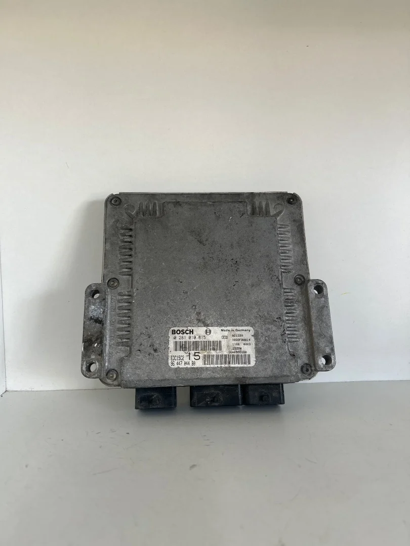 Foto de CENTRALITA MOTOR UCE CITROEN JUMPY referencia 0281010815