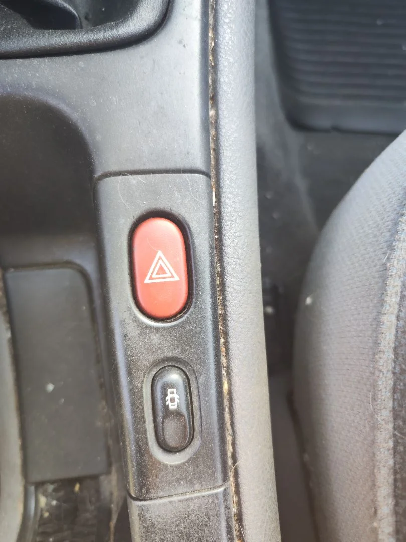 Foto de WARNING RENAULT LAGUNA (B56) 2.0 (113 CV / 83 KW)