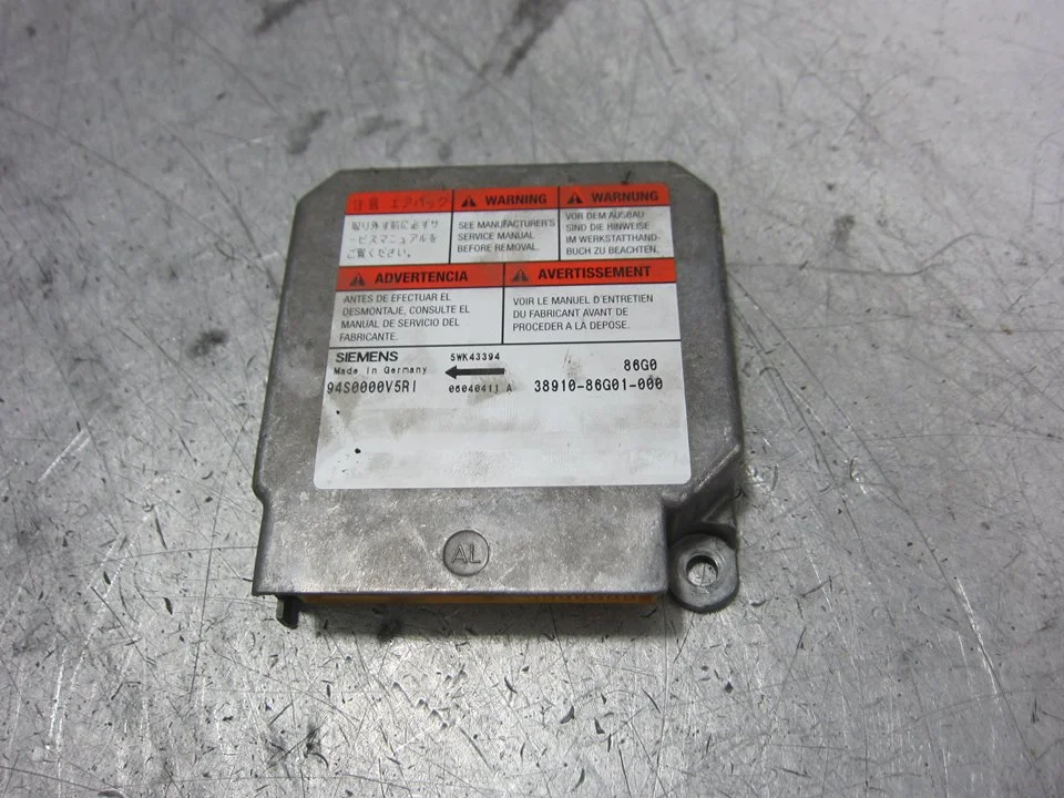 Foto de CENTRALITA AIRBAG SUZUKI IGNIS RM (MH) 1.3 DDiS Diesel CAT (69 CV / 51 KW) referencia 3891086G01000