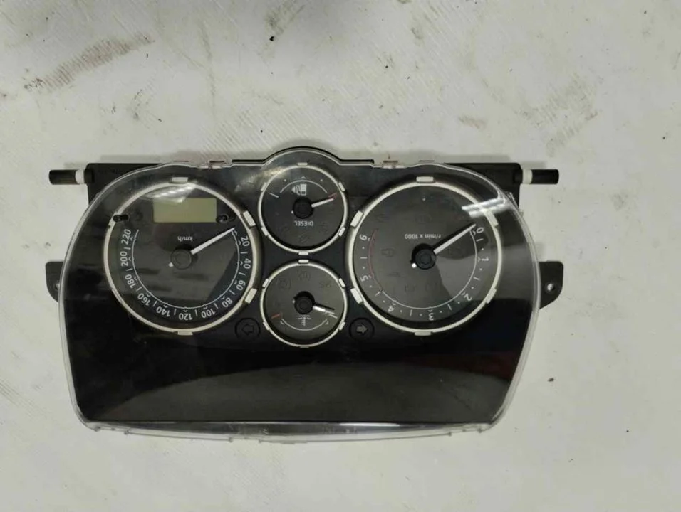 Foto de CUADRO INSTRUMENTOS LAND ROVER FREELANDER (LN) 2.0 Td4 CAT (112 CV / 82 KW) referencia LR0018001