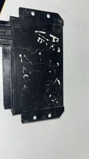 Foto de MODULO ELECTRONICO AUDI A6 AVANT (4B5) referencia 4B0962258B foto 3