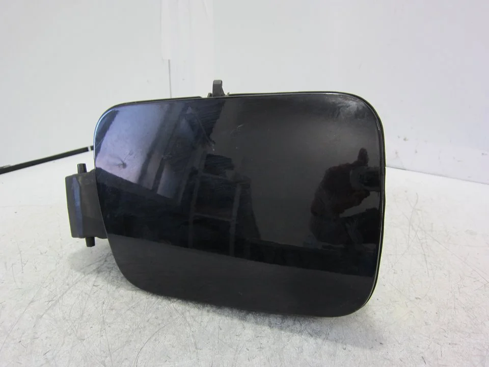 Foto de TAPA EXTERIOR COMBUSTIBLE CITROEN C5 AIRCROSS 1.2 12V e-THP / PureTech (131 CV / 96 KW) referencia 9821394480
