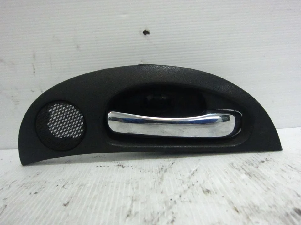 Foto de MANETA INTERIOR DELANTERA DERECHA ALFA ROMEO 147 (190) 1.6 16V CAT (105 CV / 77 KW) referencia 99098106