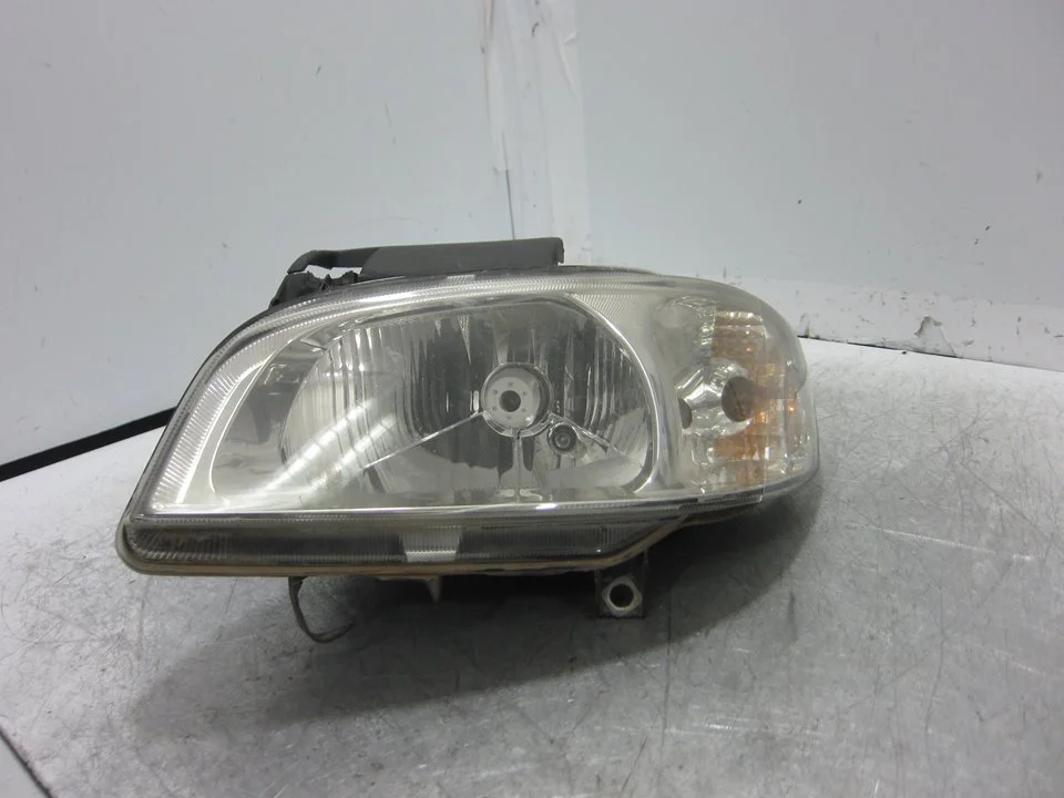 Foto de FARO IZQUIERDO SEAT CORDOBA VARIO (6K5) referencia 6K1941031A