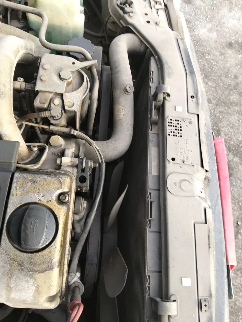 Foto de RADIADOR CALEFACCION / AIRE ACONDICIONADO MERCEDES-BENZ CLASE E (BM 210) BERLINA 3.0 Diesel CAT (136 CV / 100 KW) referencia A2108300661