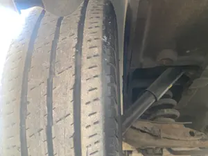 Foto de BRAZO SUSPENSION TRASERO IZQUIERDO VOLKSWAGEN T5 TRANSPORTER BUS (7H) 2.5 TDI (131 CV / 96 KW)