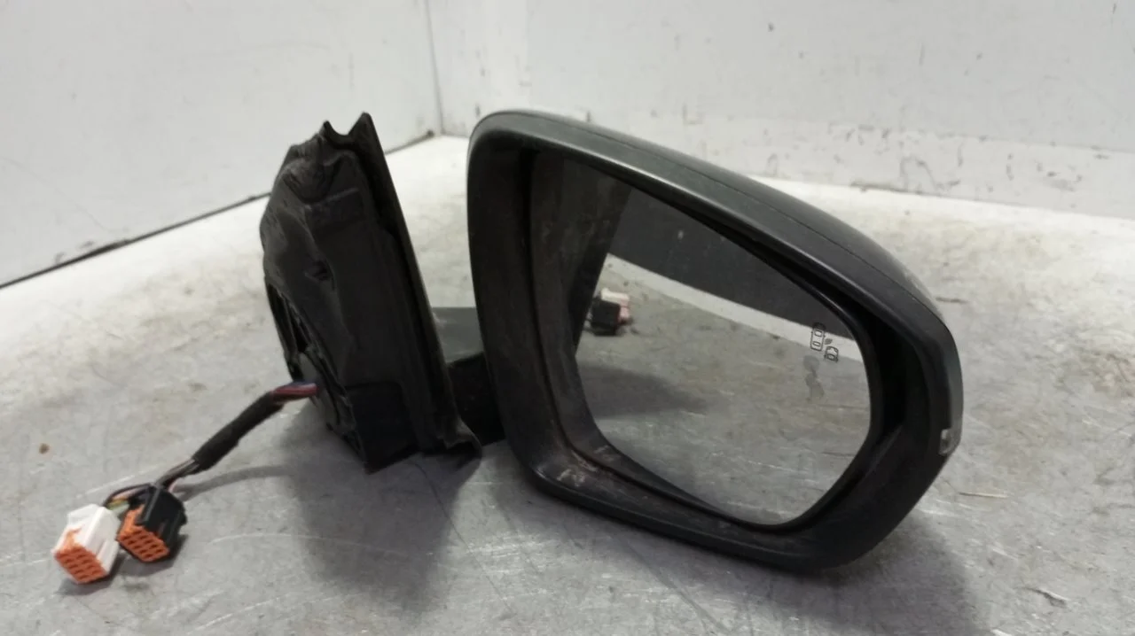Foto de RETROVISOR DERECHO PEUGEOT 3008 1.5 Blue-HDI FAP (131 CV / 96 KW) referencia E20415163