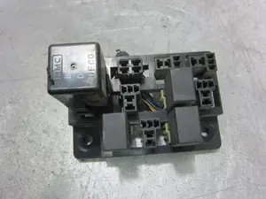 Foto de CAJA RELES / FUSIBLES HYUNDAI ACCENT (MC) 1.5 CRDi CAT (110 CV / 81 KW) referencia 9118825100
