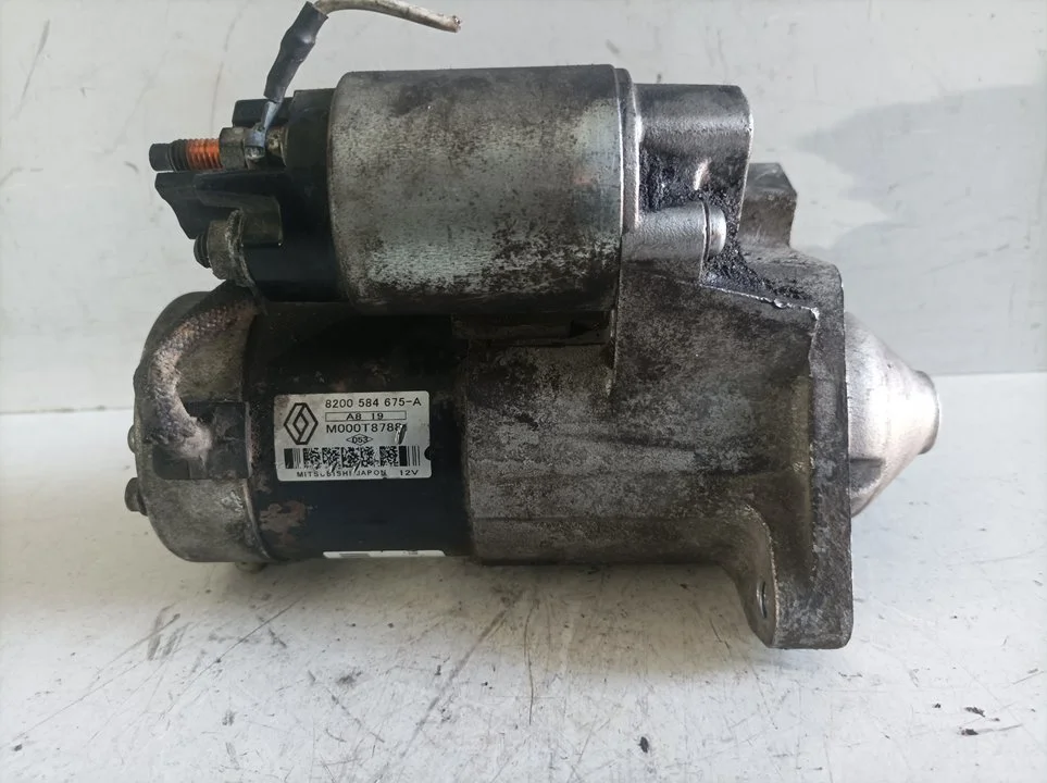 Foto de MOTOR ARRANQUE RENAULT CLIO III referencia 8200584675