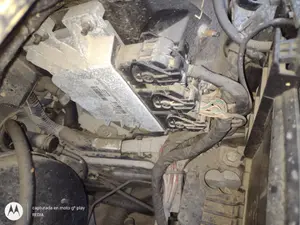 Foto de CENTRALITA MOTOR UCE RENAULT CLIO III 1.2 16V (75 CV / 55 KW) referencia 237101907R