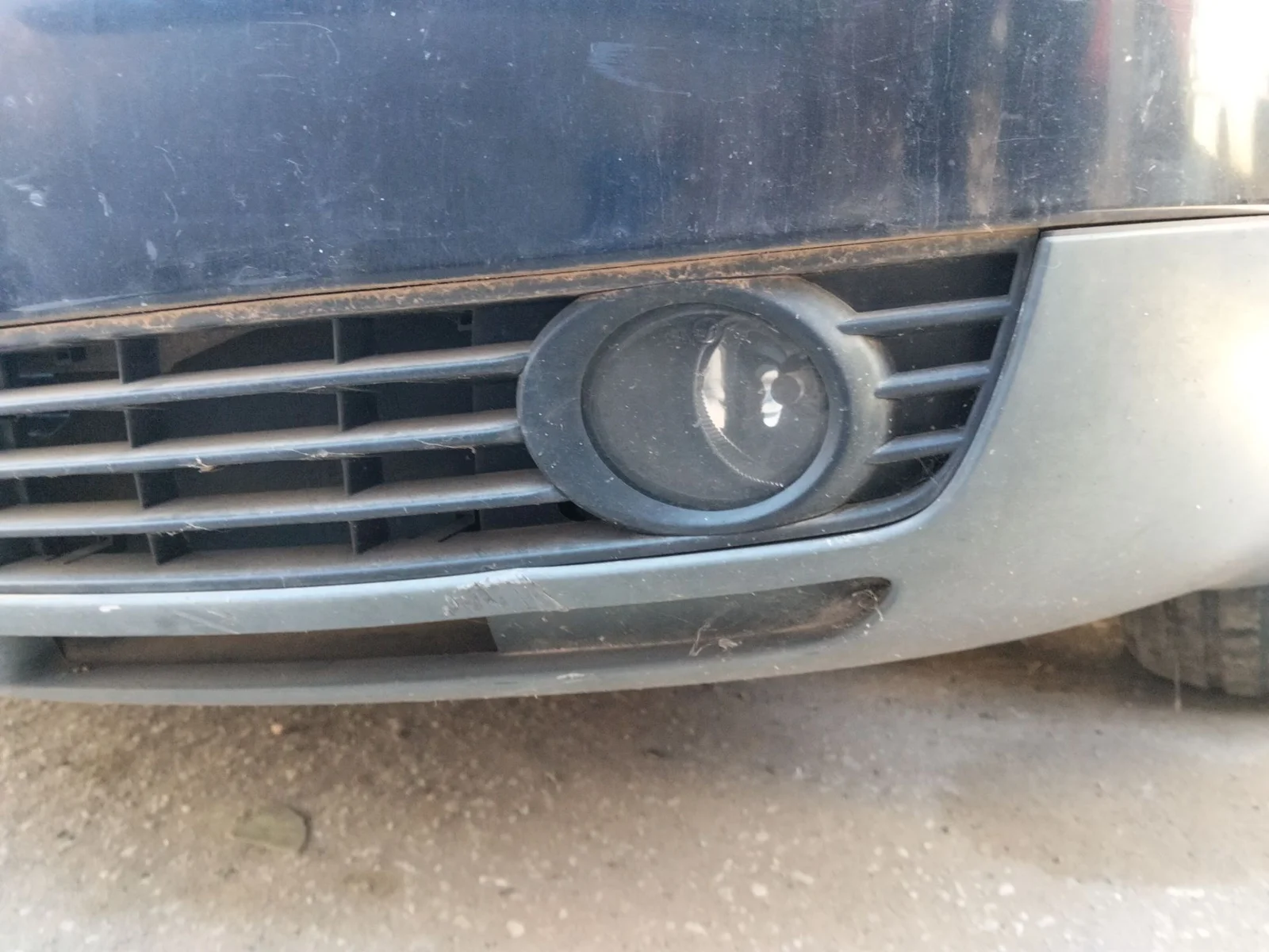 Foto de FARO ANTINIEBLA IZQUIERDO AUDI A4 BERLINA (8E) 1.9 TDI (131 CV / 96 KW) referencia 8E0941699B