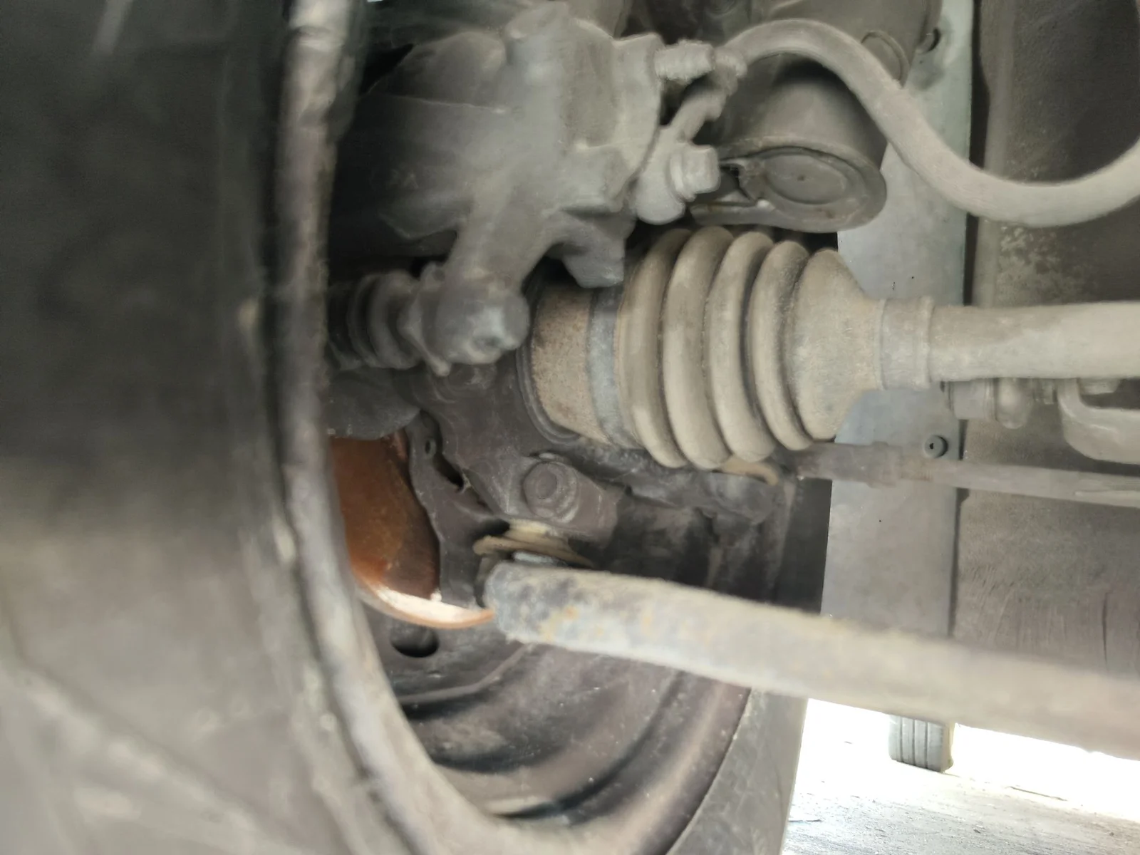 Foto de MANGUETA DELANTERA DERECHA OPEL CORSA C 1.2 16V CAT (Z 12 XE / LW4) (75 CV / 55 KW) referencia 13154317