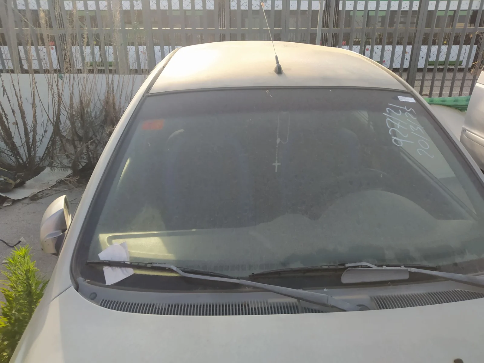 Foto de PARABRISAS KIA RIO (BC) 1.3 CAT (75 CV / 55 KW) referencia 0K30A63900A