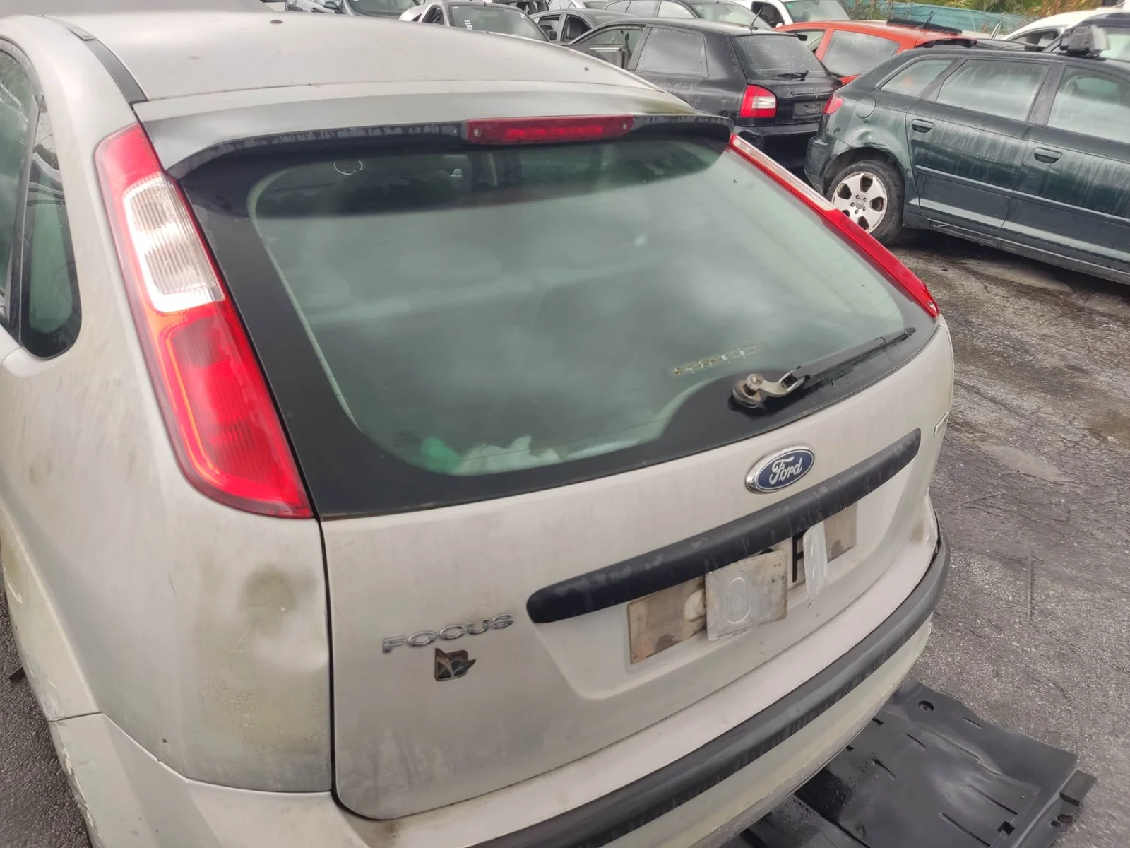 Foto de PORTON TRASERO FORD FOCUS BERLINA (CAP) 1.8 Flexifuel CAT (125 CV / 92 KW) referencia 1487316