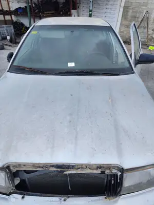 Foto de CAPO SKODA OCTAVIA BERLINA (1U2) 1.9 TDI (90 CV / 66 KW) referencia 1U0823031D foto 3