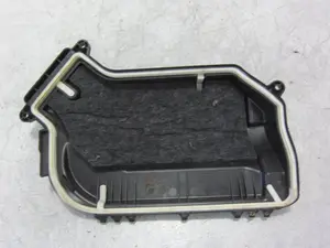 Foto de NO IDENTIFICADO PORSCHE MACAN (95BA) referencia 8K1907613C foto 3