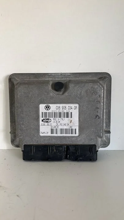 Foto de CENTRALITA MOTOR UCE SEAT IBIZA (6L1) referencia 036906034GM