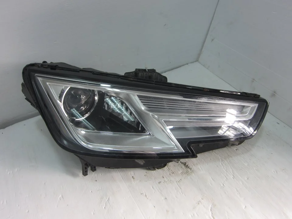 Foto de FARO DERECHO AUDI A4 AVANT (8W5) referencia 668AH5