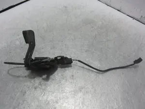 Foto de CERRADURA CAPO HYUNDAI I20 (GB) 1.2 16V CAT (84 CV / 62 KW) referencia 81130C8010 foto 3