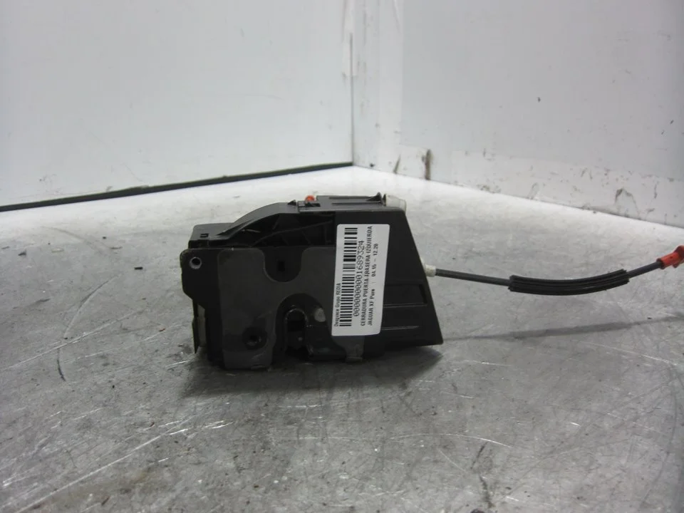 Foto de CERRADURA PUERTA TRASERA IZQUIERDA JAGUAR XF 2.0 Diesel CAT (163 CV / 120 KW) referencia GX6324995CC